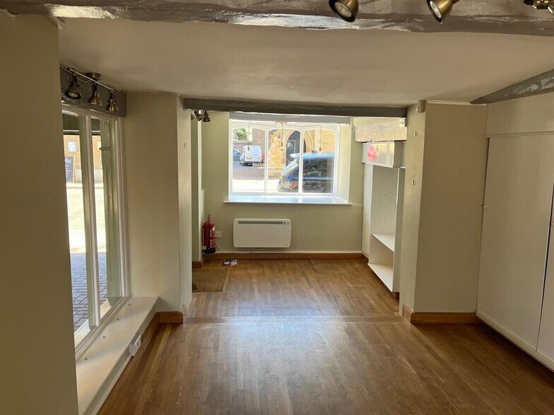 2 Mill St, Oakham à louer - Photo de l’immeuble – Image 2 sur 8