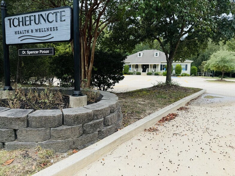 56 Starbrush Cir, Covington, LA à vendre - Photo de l’immeuble – Image 2 sur 16