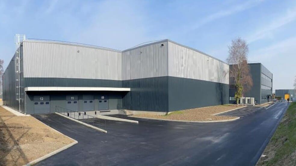 Industriel/Logistique dans Bobigny à louer - Photo de l’immeuble – Image 2 sur 4