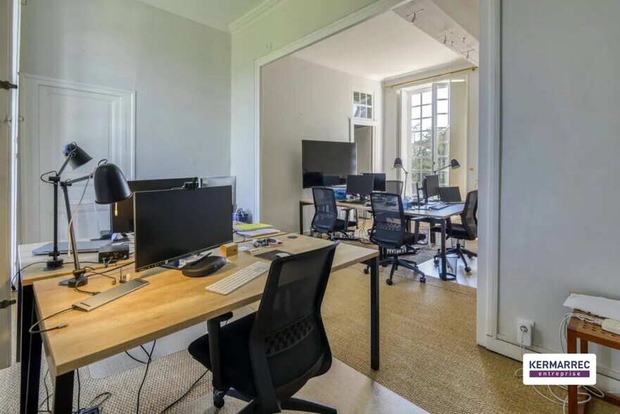 Bureau dans Nantes à louer - Photo de l’immeuble – Image 2 sur 11