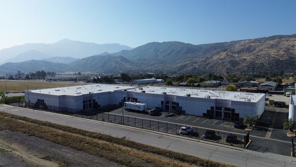 900 John St, Banning, CA à louer - Photo de l’immeuble – Image 2 sur 4