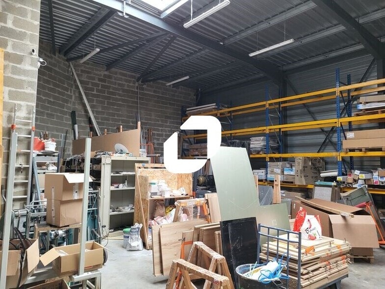 Local d’activités dans Pessac à louer - Photo de l’immeuble – Image 3 sur 13