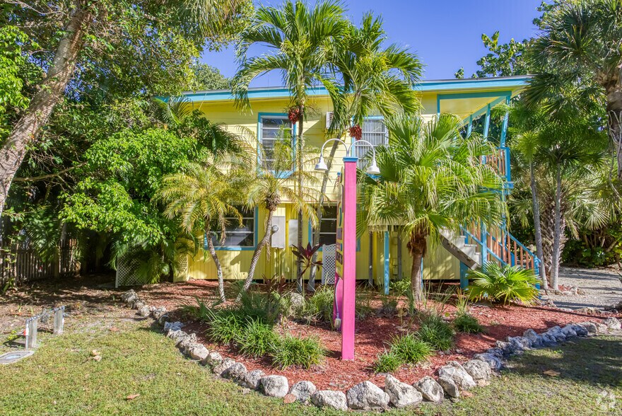 720 Donax St, Sanibel, FL à vendre - Photo de l’immeuble – Image 2 sur 5