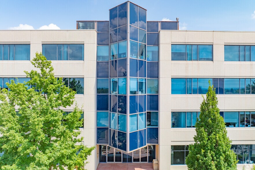 8333 Weston Rd, Vaughan, ON à louer - Photo de l’immeuble – Image 2 sur 23