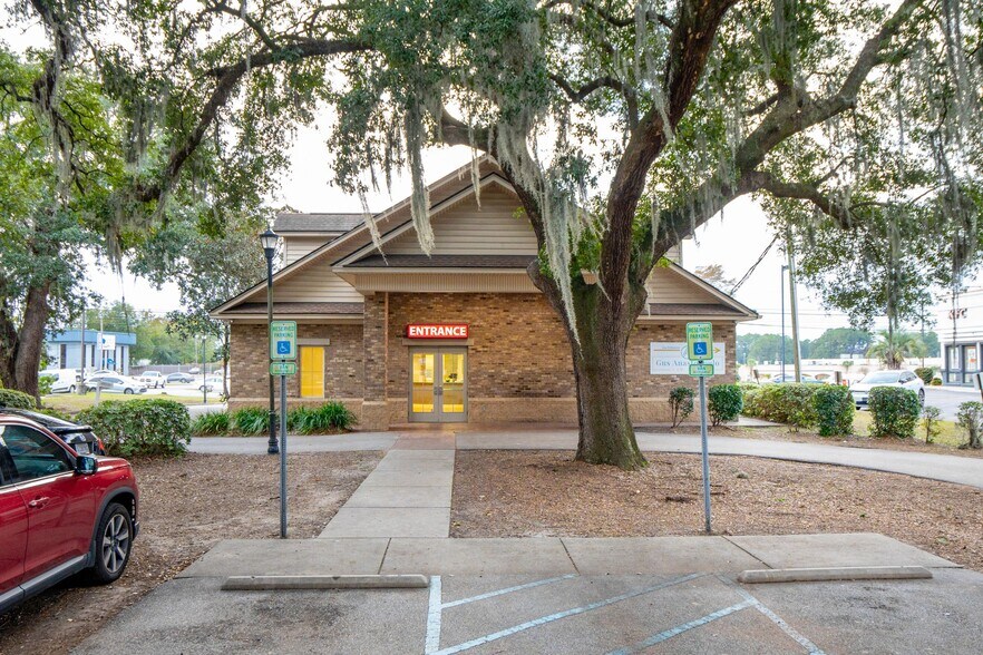 5880 Rivers Ave, North Charleston, SC à vendre - Photo de l’immeuble – Image 2 sur 45