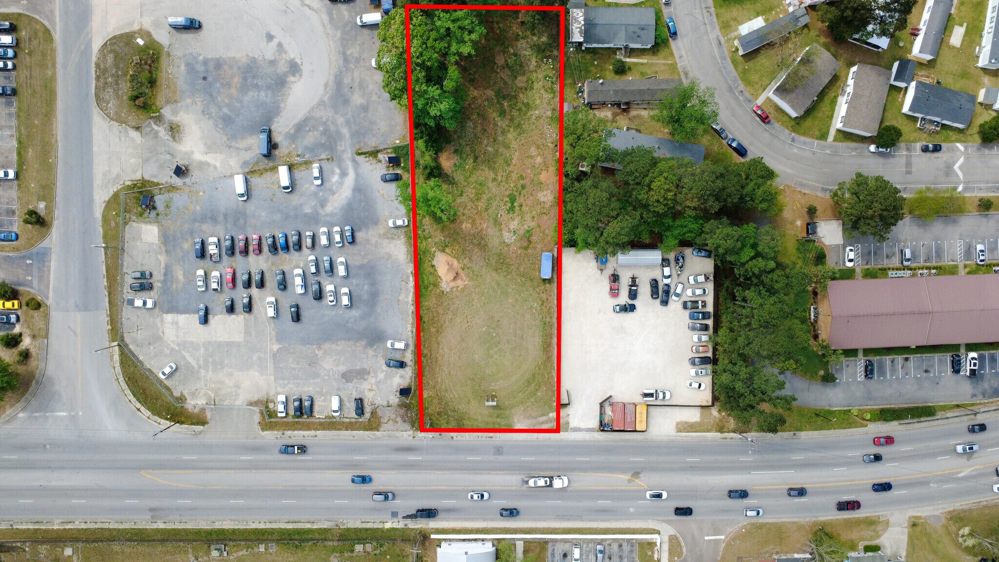 5865 N Rhett Ave, Hanahan, SC à louer Photo principale– Image 1 sur 6