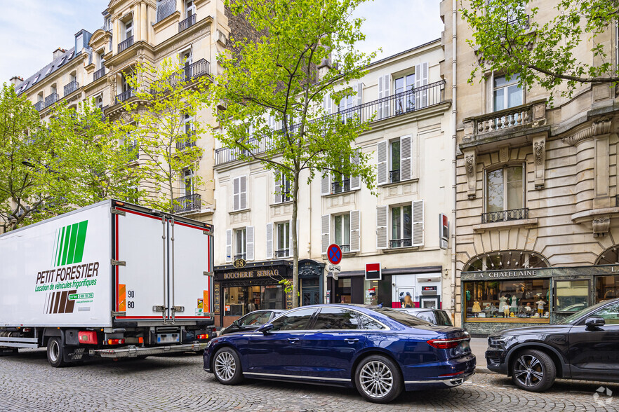 Bureau dans Paris à louer - Photo de l’immeuble – Image 2 sur 2