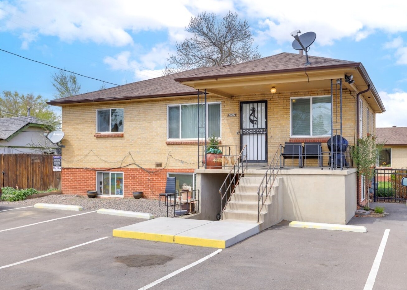 5881 W 11th Ave, Lakewood, CO à vendre Photo principale– Image 1 sur 11