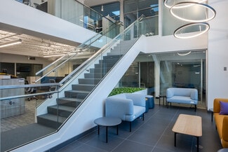 Plus de détails pour 160 Sidney St, Cambridge, MA - Bureau à louer