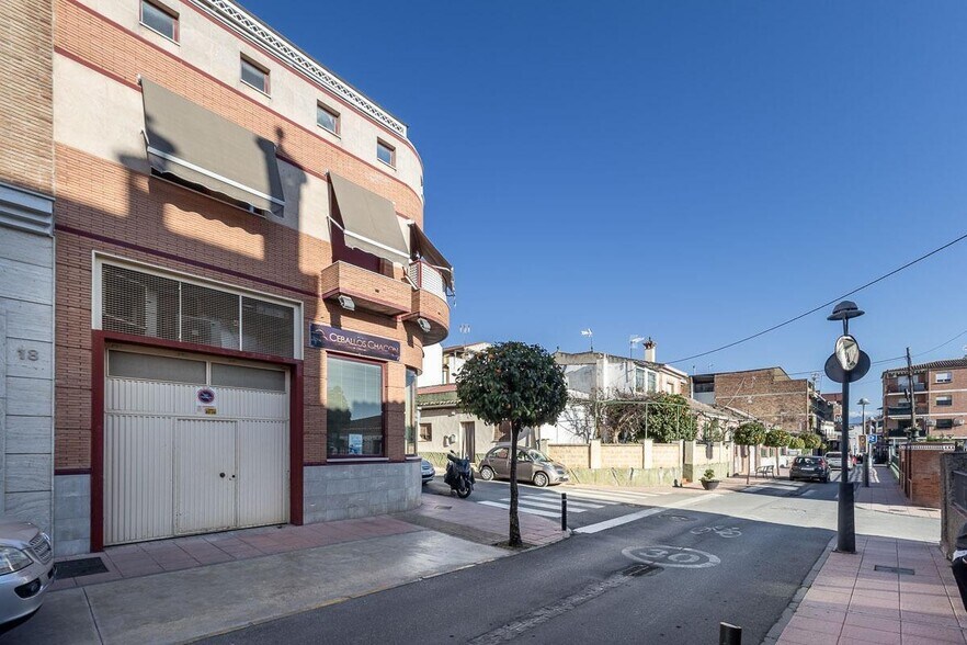 Calle Santa Adela, 1, Peligros, Granada à vendre - Photo de l’immeuble – Image 1 sur 8