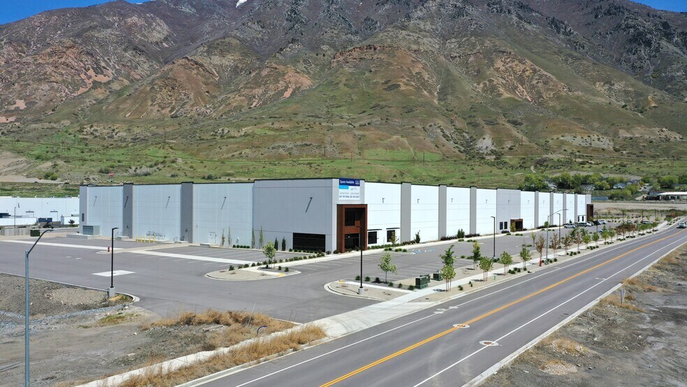 3752 S Sierra Vista Way, Provo, UT à louer - Photo de l’immeuble – Image 2 sur 6