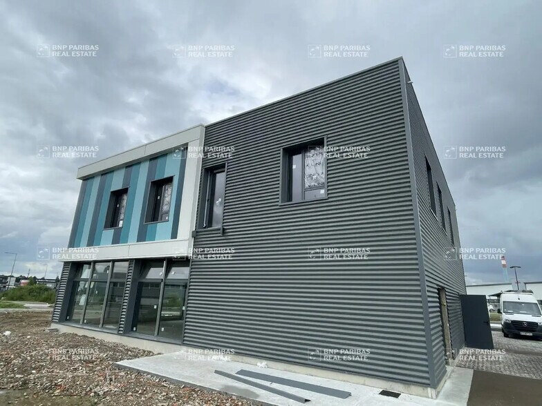 Bureau dans Tours à louer - Photo de l’immeuble – Image 3 sur 7