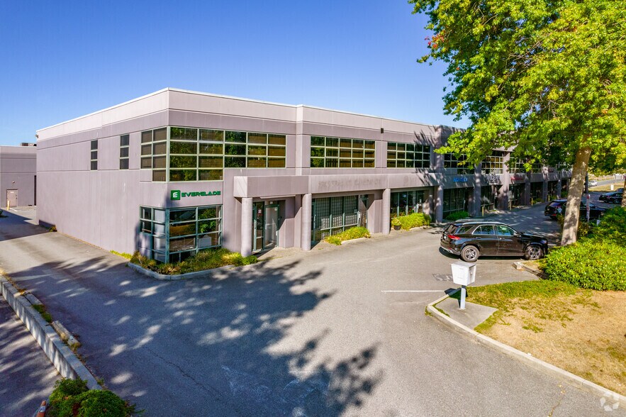 3757 Jacombs Rd, Richmond, BC à vendre - Photo principale – Image 1 sur 4