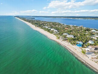 Plus de détails pour 5075 N Beach Rd, Englewood, FL - Logement à vendre