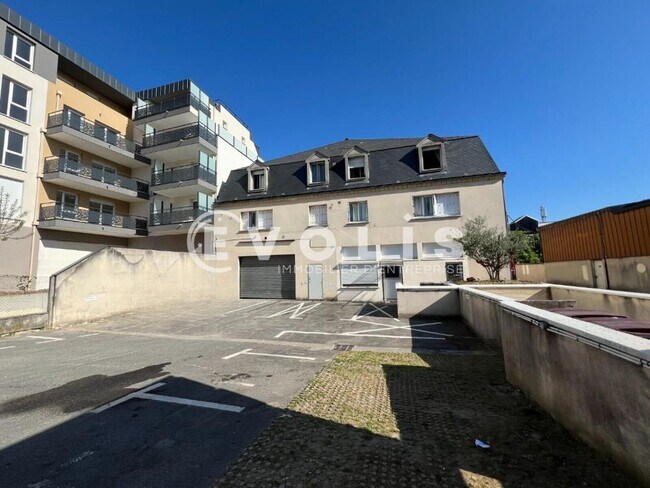 Plus de détails pour Local d’activités à vendre