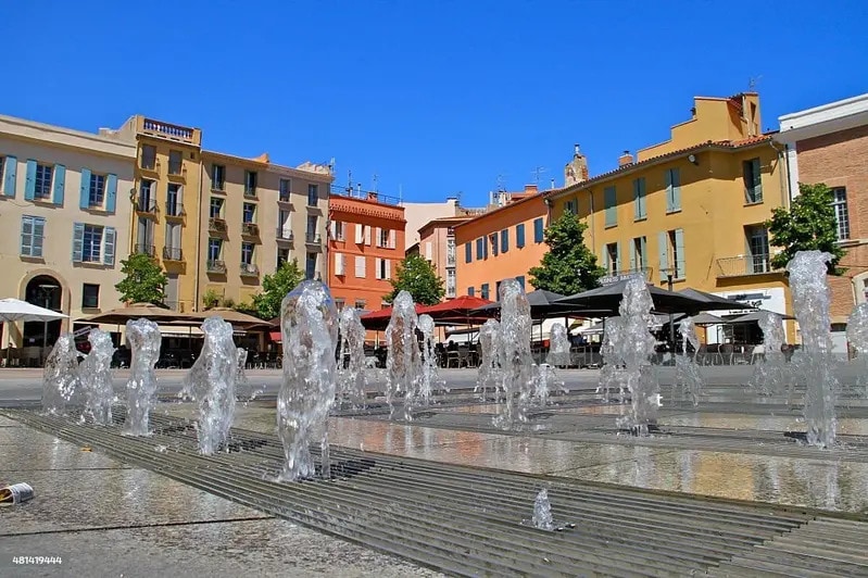 Local d'activités dans Perpignan à vendre - Photo de l’immeuble – Image 1 sur 2