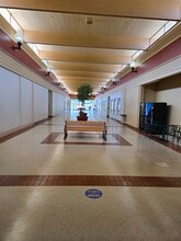 201 Lyndale Ave S, Faribault, MN à louer Photo intérieure– Image 2 sur 6