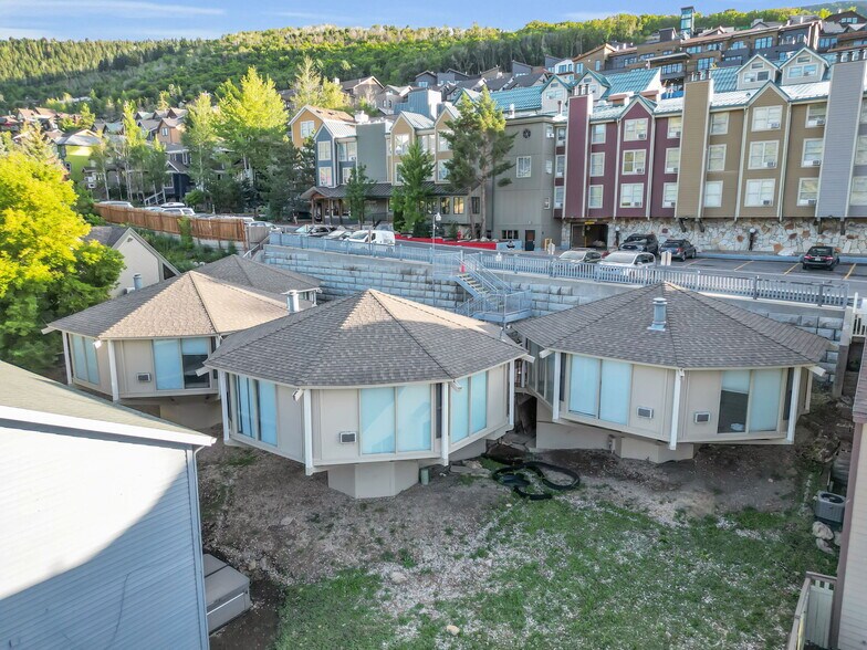 1247 Empire, Park City, UT à vendre - Photo de l’immeuble – Image 2 sur 14