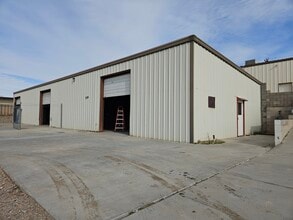 1470 E Gardena Rd, Fort Mohave, AZ à louer Photo intérieure– Image 1 sur 17