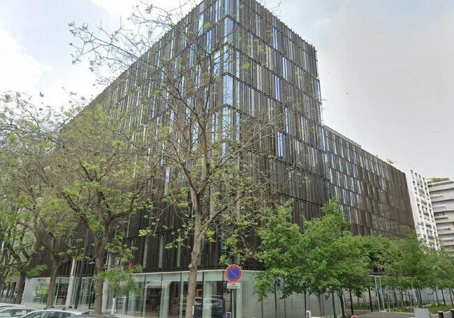 Plus de détails pour 32 Rue Guersant, Paris - Bureau à louer