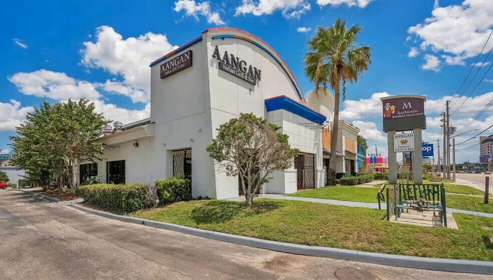 7653 International Dr, Orlando, FL à louer - Vidéo sur l’annonce professionnelle – Image 2 sur 47