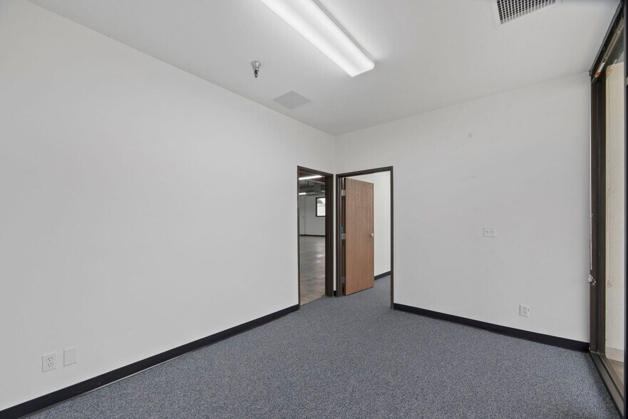 1761-1765 W Oak St, Torrance, CA à louer - Photo de l’immeuble – Image 3 sur 16