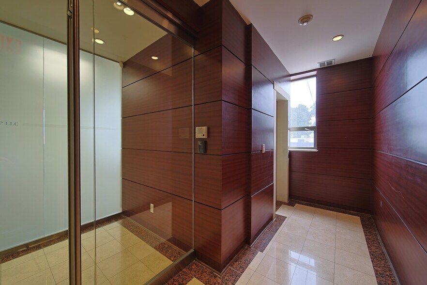 280 Broad Ave, Palisades Park, NJ à louer - Photo de l’immeuble – Image 3 sur 6