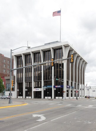 Plus de détails pour 421 W Broadway, Council Bluffs, IA - Bureau à louer