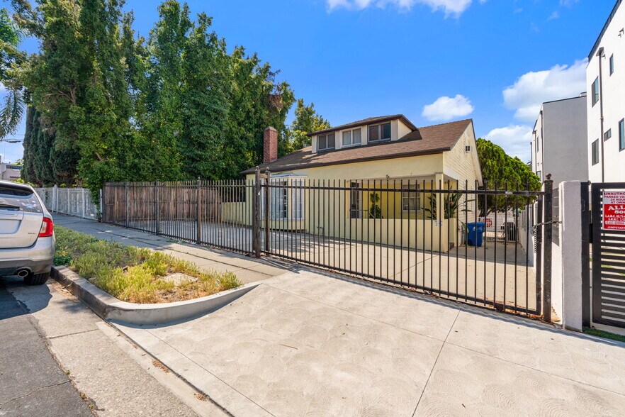 4458 Maplewood Ave, Los Angeles, CA à vendre - Photo de l’immeuble – Image 2 sur 38