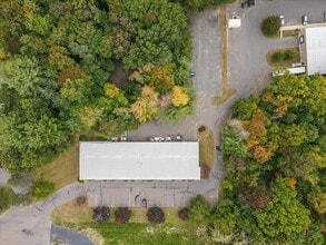 7 Annginna Dr, Enfield, CT à louer Photo intérieure– Image 2 sur 4