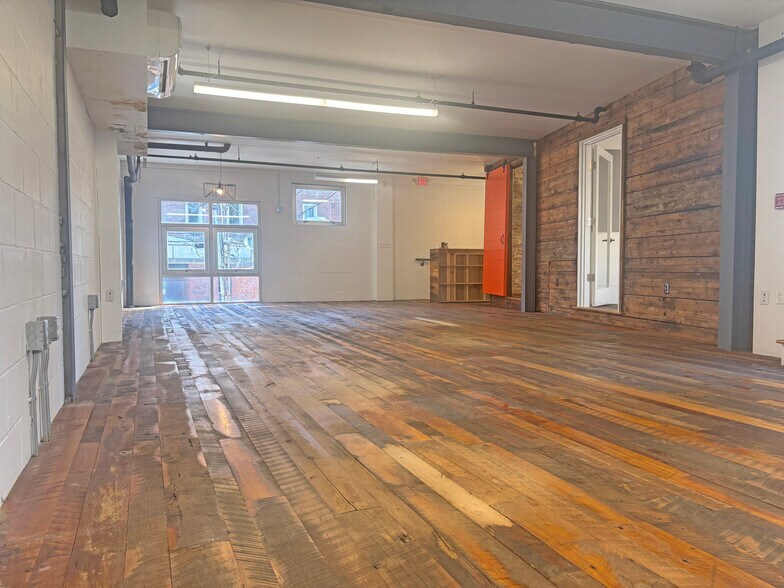 96 Penhallow St, Portsmouth, NH à louer - Photo intérieure – Image 3 sur 5