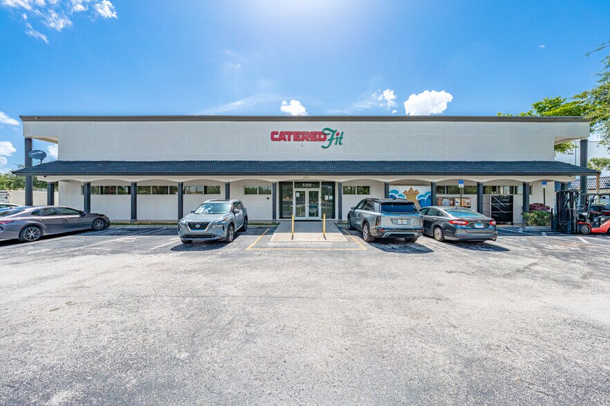 5150 N State Road 7, North Lauderdale, FL à louer - Photo de l’immeuble – Image 3 sur 12
