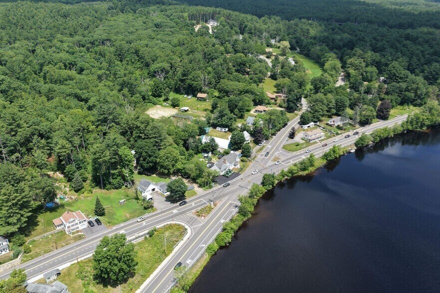 130 High St, Upton, MA à louer - Aérien – Image 1 sur 18