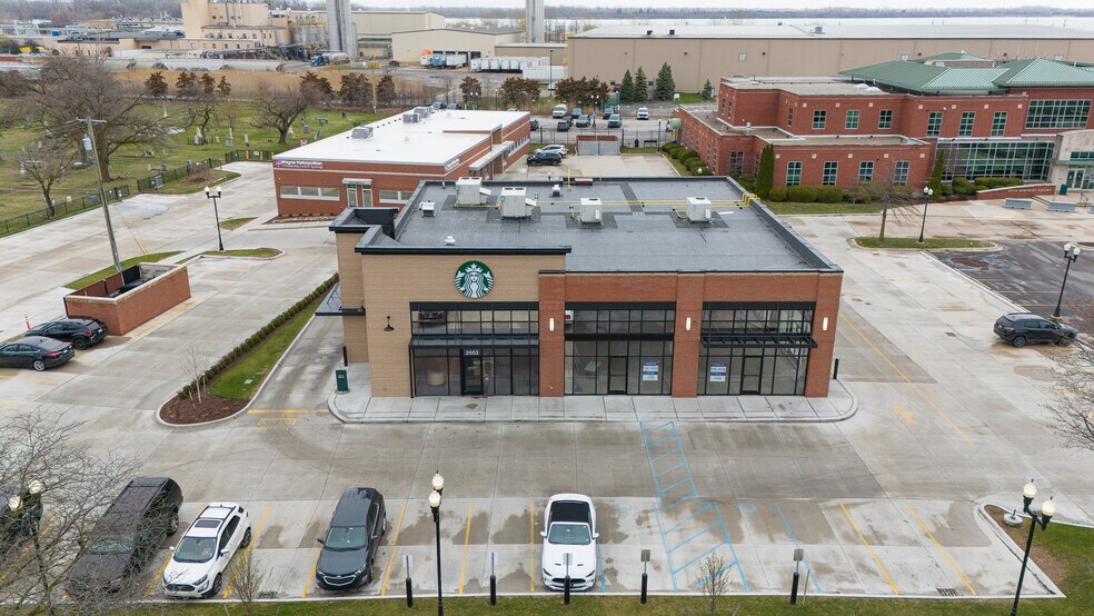 2003 Biddle Ave, Wyandotte, MI à louer - Photo de l’immeuble – Image 2 sur 6