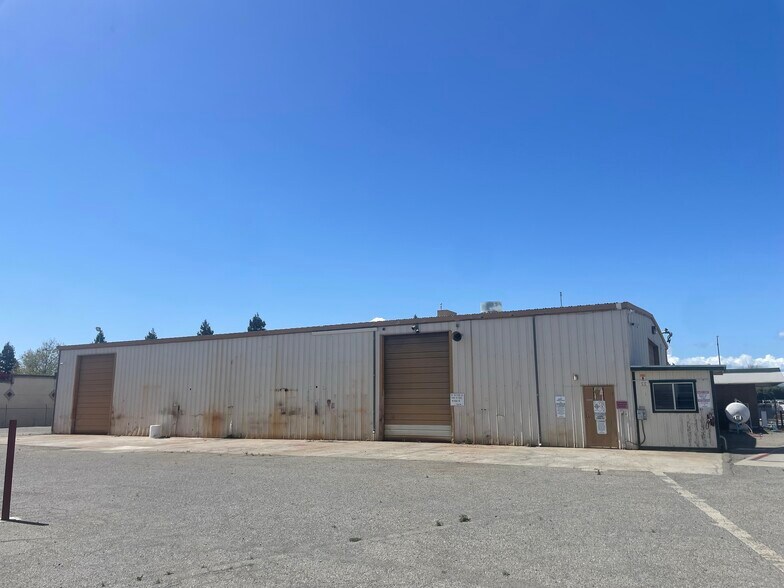 1850 N 1st St, Dixon, CA à vendre - Photo de l’immeuble – Image 2 sur 4