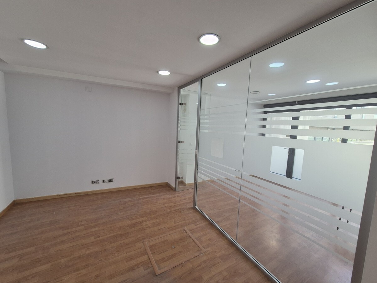 Calle de Cronos, 20, Madrid, MAD 28037 - Lot Es:4 Pl:00 Pt:08 -  - Photo intérieure - Image 2 of 9