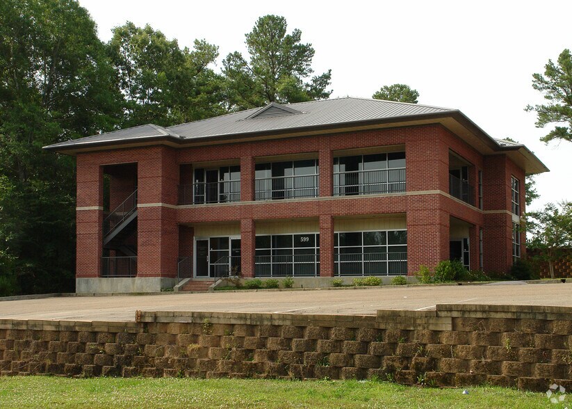 599 Northpark Dr, Ridgeland, MS à vendre - Photo principale – Image 1 sur 2