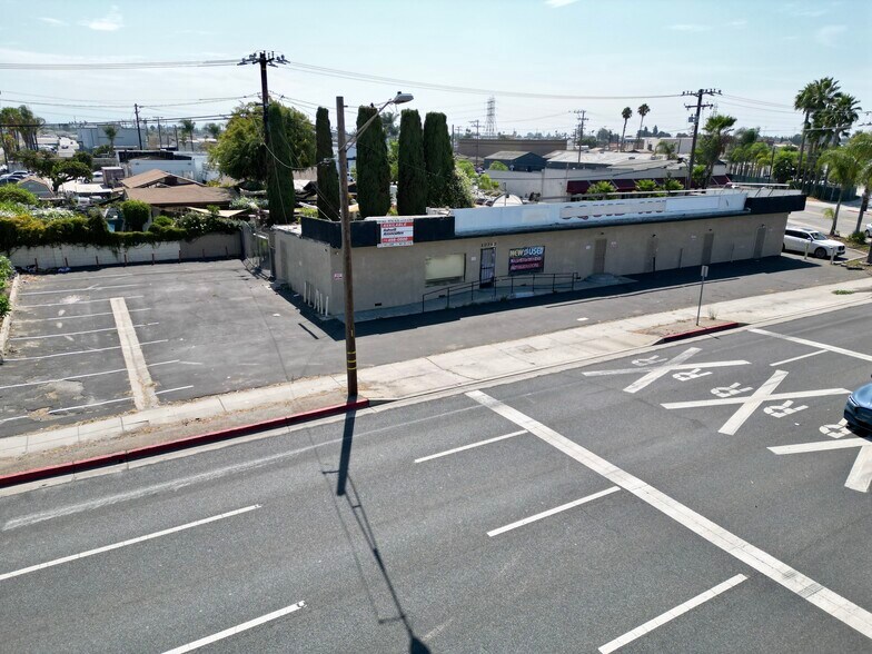 10742 Beach Blvd, Stanton, CA à vendre - Photo de l’immeuble – Image 3 sur 8