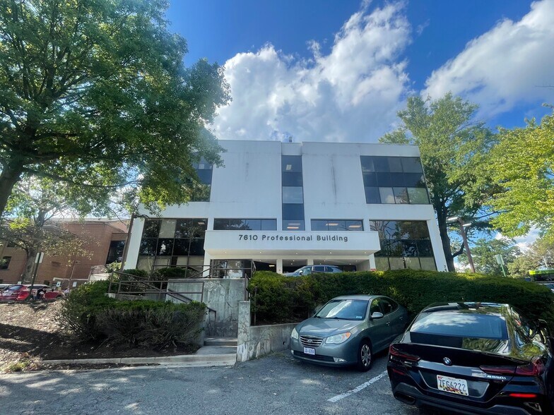 7610 Carroll Ave, Takoma Park, MD à vendre - Photo de l’immeuble – Image 2 sur 12
