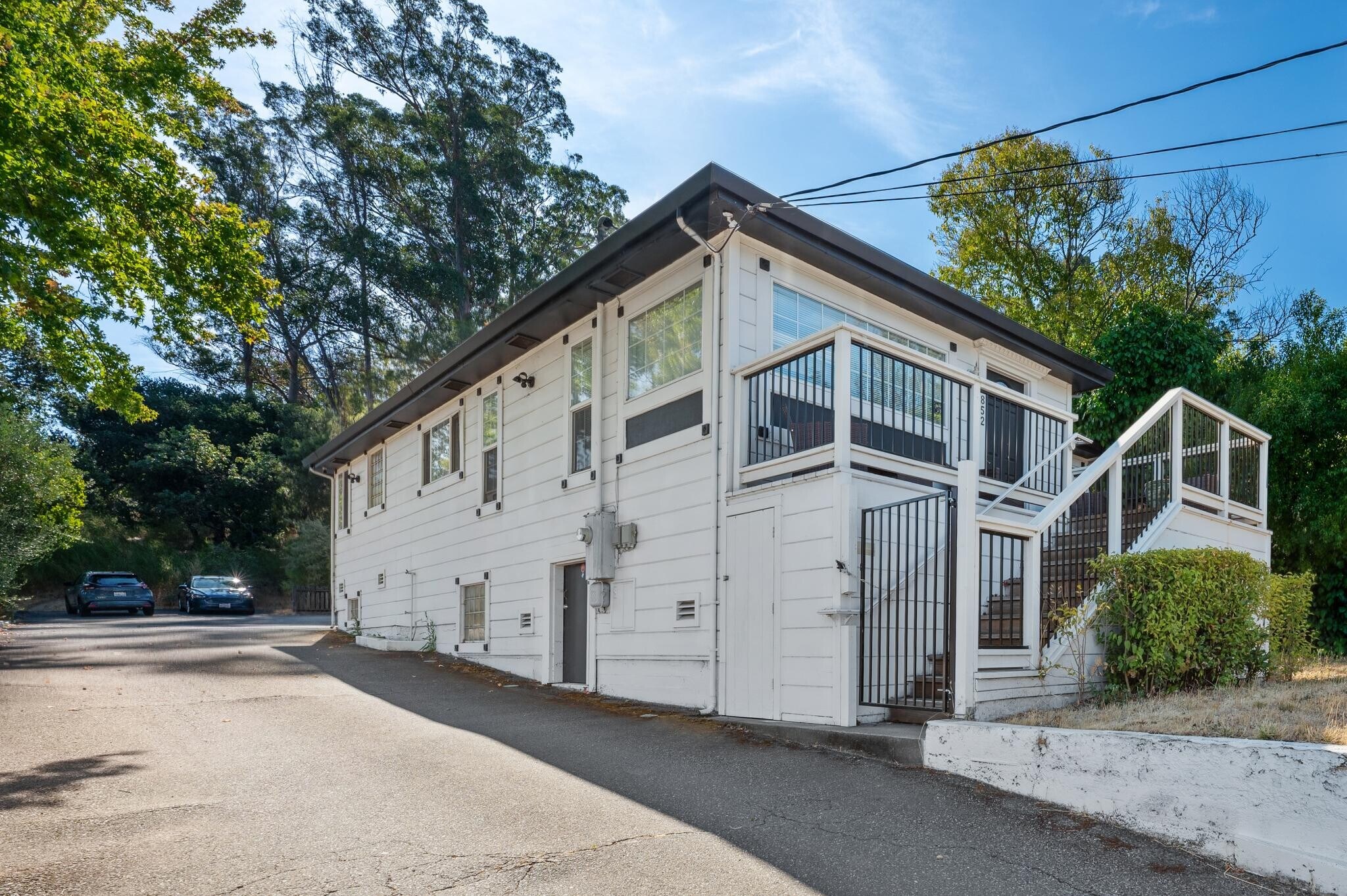 852 Reichert Ave, Novato, CA à vendre Photo de l’immeuble– Image 1 sur 12