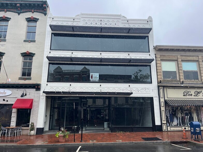 21 Broad St, Red Bank, NJ à vendre - Photo de l’immeuble – Image 2 sur 7