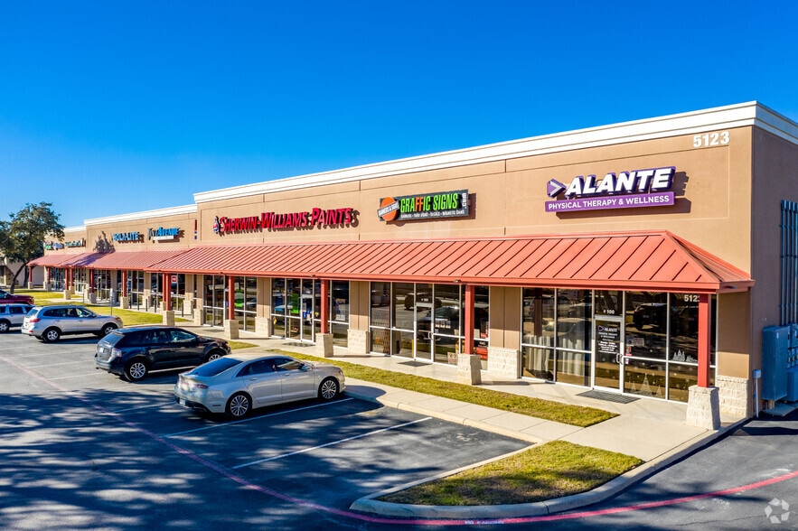5123 N Loop 1604, San Antonio, TX à louer - Photo principale – Image 1 sur 4