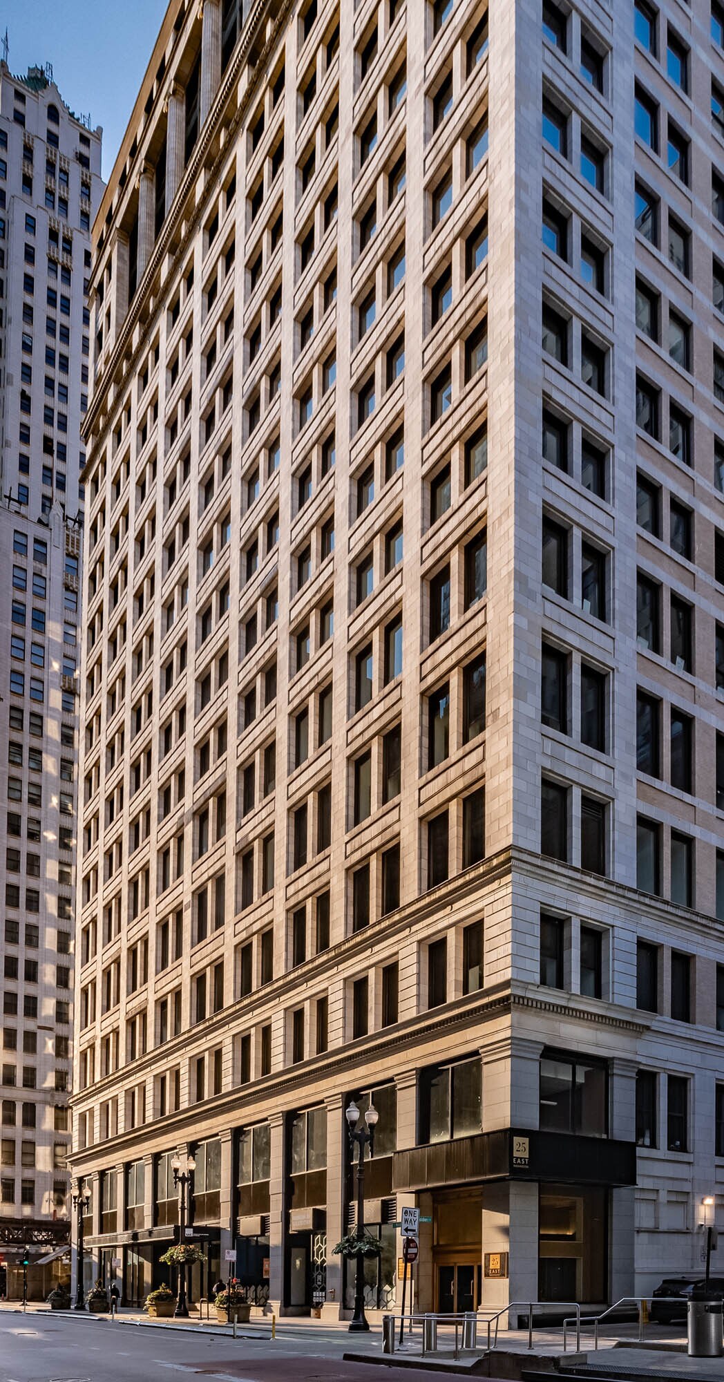 25 E Washington St, Chicago, IL à louer Photo principale– Image 1 sur 13