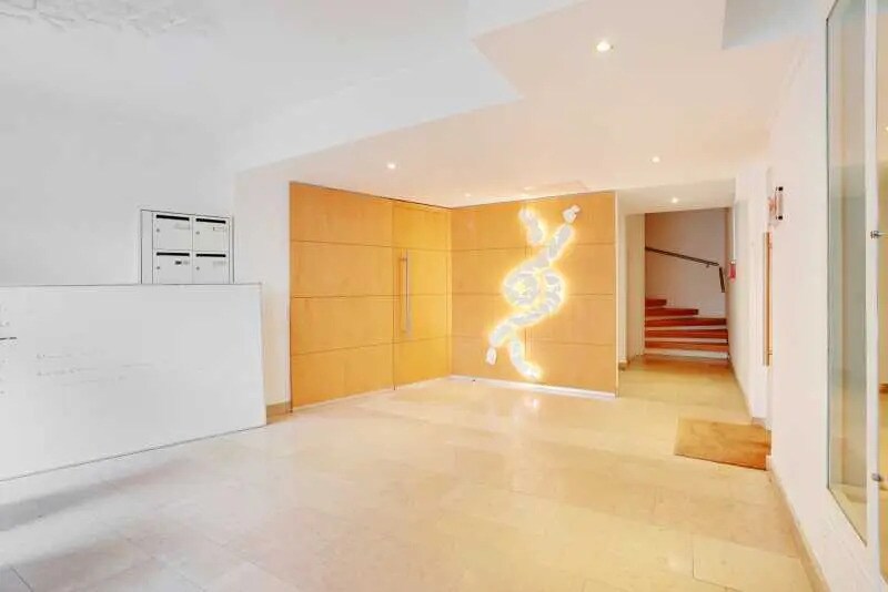 Bureau dans Malakoff à louer - Hall d’entrée – Image 2 sur 30