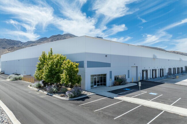 Plus de détails pour 775 Waltham Way, Sparks, NV - Industriel/Logistique à louer