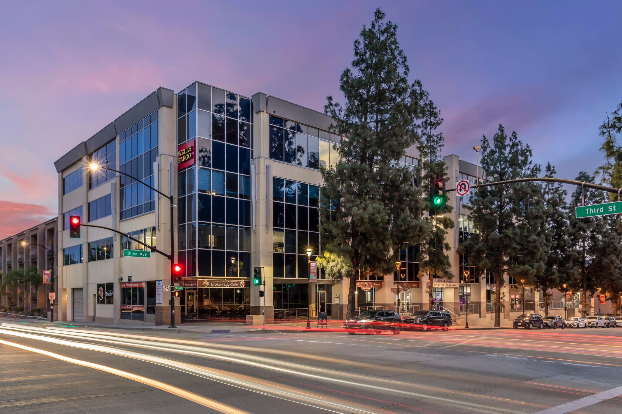 250 E Olive Ave, Burbank, CA à vendre Photo principale– Image 1 sur 16