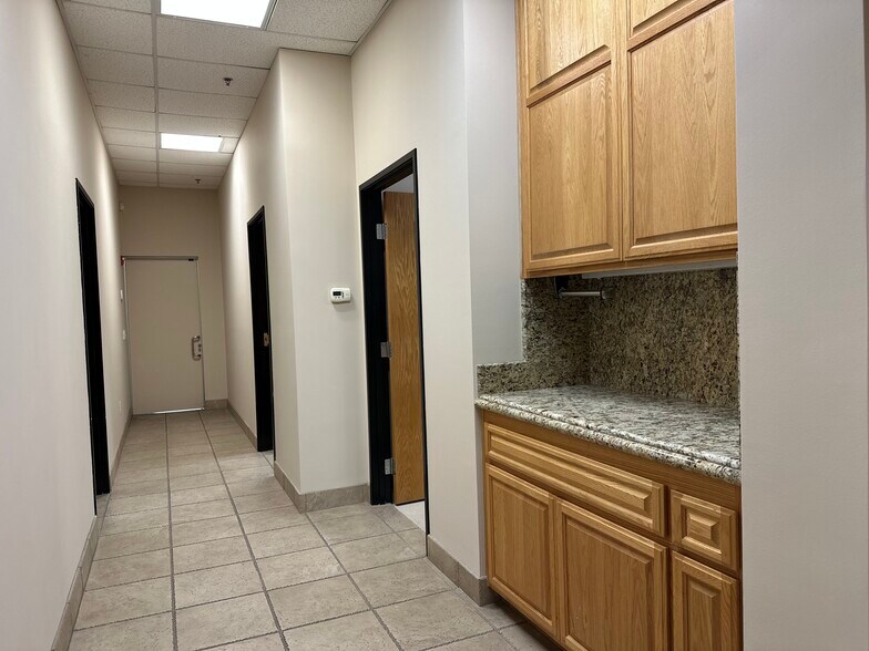 11410-11450 Knott Ave, Garden Grove, CA à louer - Photo de l’immeuble – Image 3 sur 8