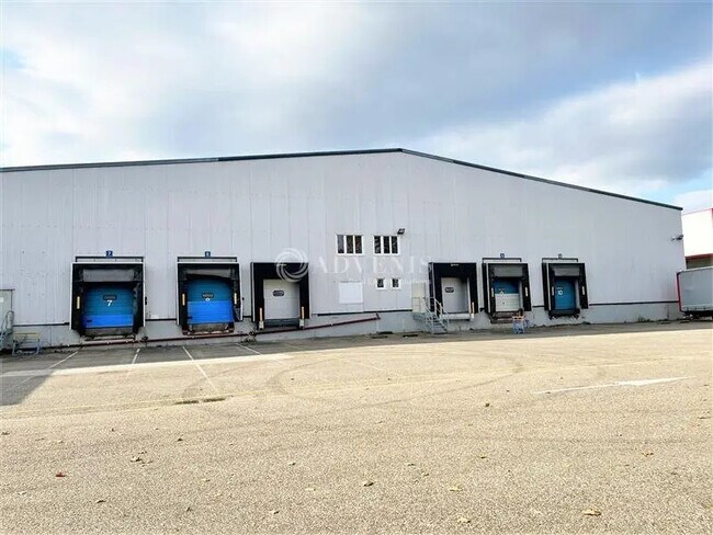 Plus de détails pour Industriel/Logistique à louer