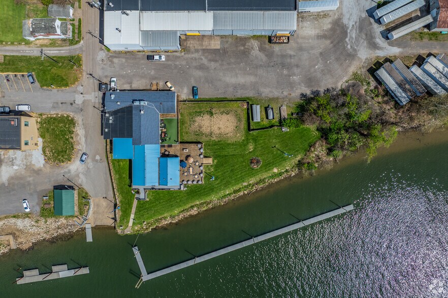 30 12th St, Wellsburg, WV à vendre - Aérien – Image 2 sur 28