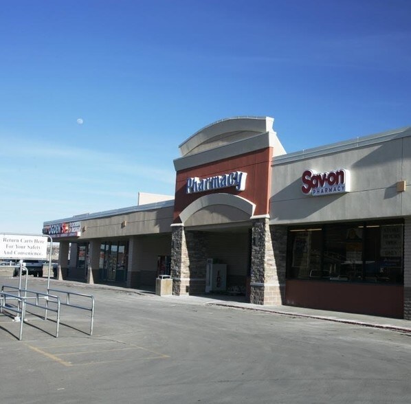 1323 Dewar Dr, Rock Springs, WY à louer - Photo de l’immeuble – Image 3 sur 10